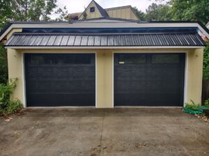 New garage doors in Geo City